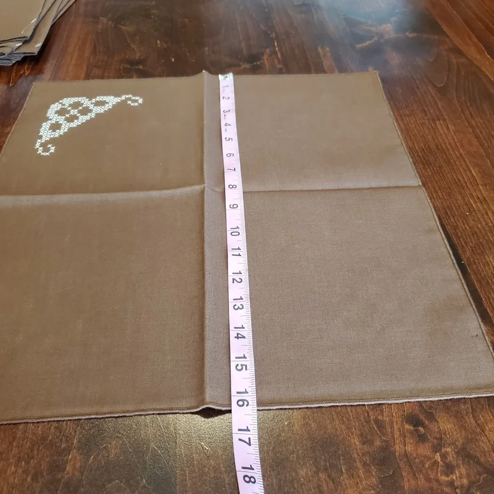 6 Vintage Hand Sewn‎ & Embroidered Linen Napkins
